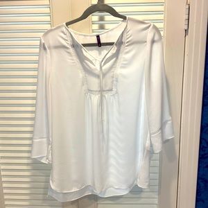 NYDJ medium white blouse, great condition!